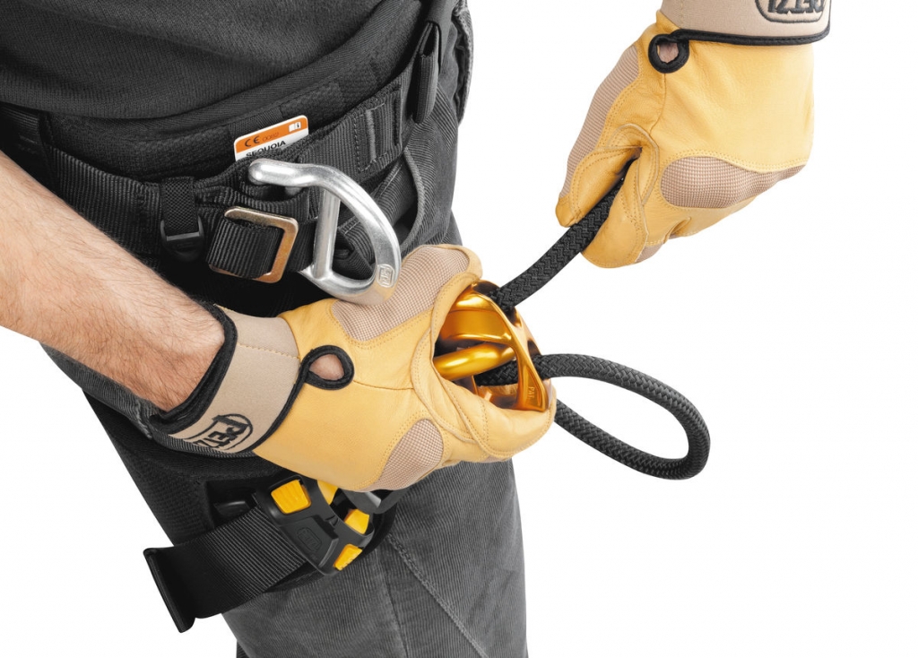 Pont d'attache réglable